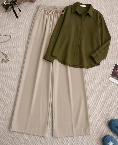 GREEN BUTTON DOWN SHIRT & BEIGE  FLAPPER